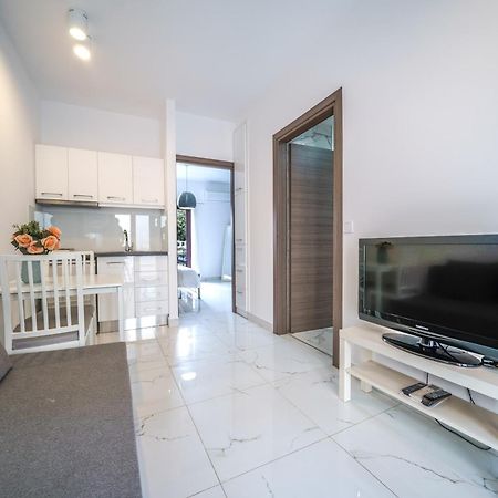 Dimitra & Deslina Luxury Αpartments Leilighet Jeorjoúpoli Eksteriør bilde