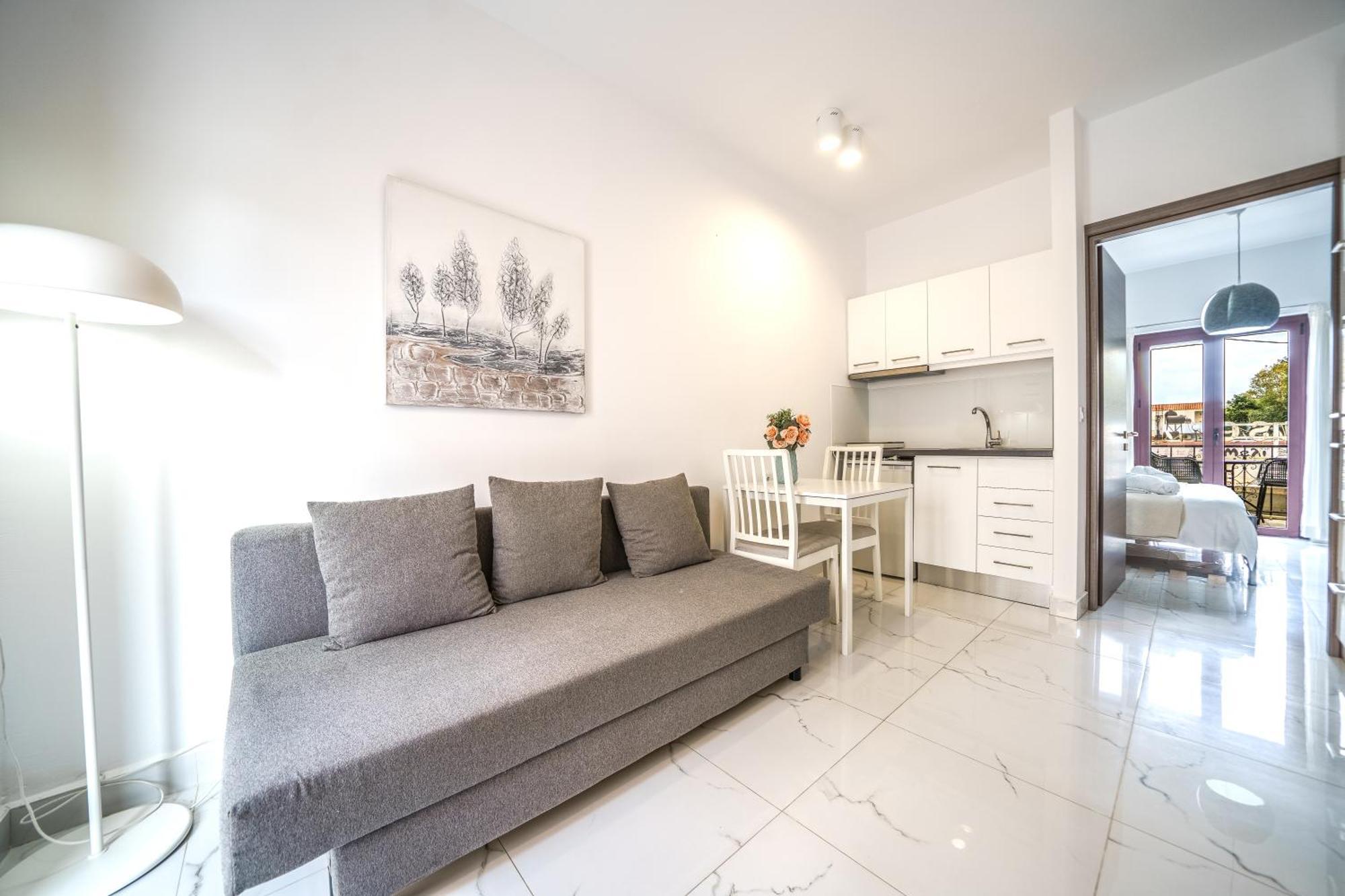 Dimitra & Deslina Luxury Αpartments Leilighet Jeorjoúpoli Eksteriør bilde